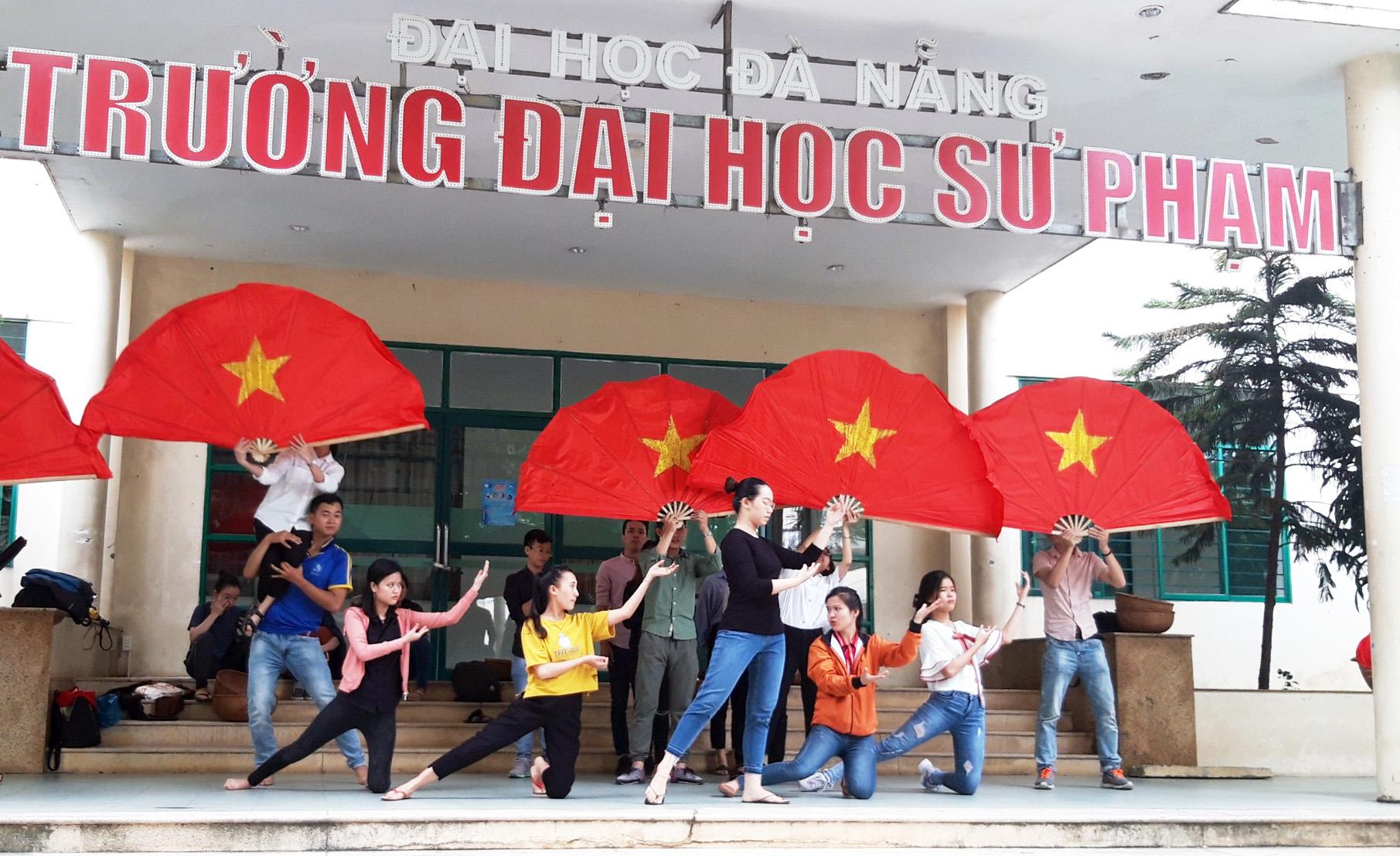 Trách nhiệm không chỉ của ngành giáo dục