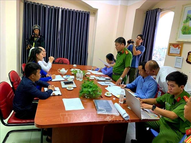 Công an phong tỏa trụ sở, bắt tạm giam Chủ tịch HĐQT Công ty cổ phần địa ốc Alibaba