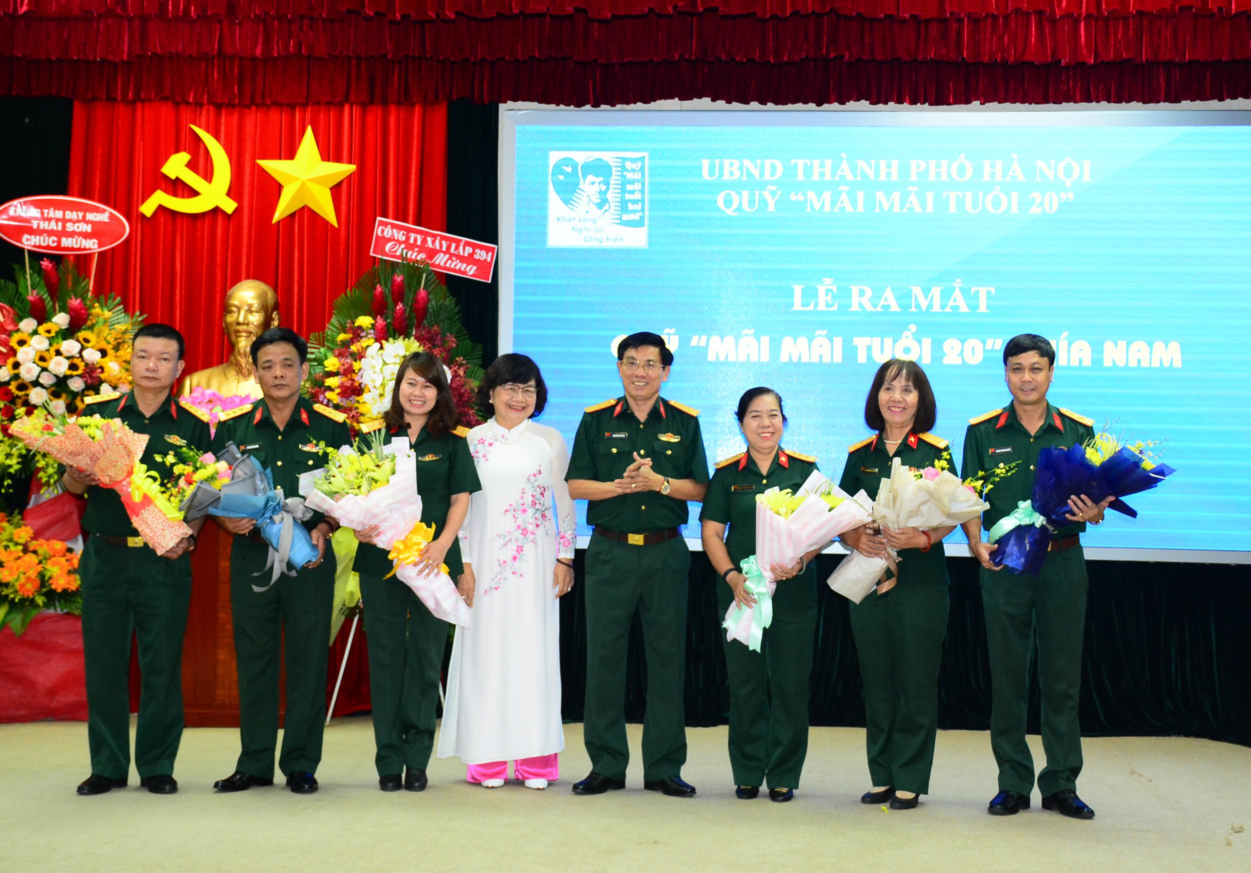 Ra mắt Quỹ “Mãi mãi tuổi 20” phía Nam