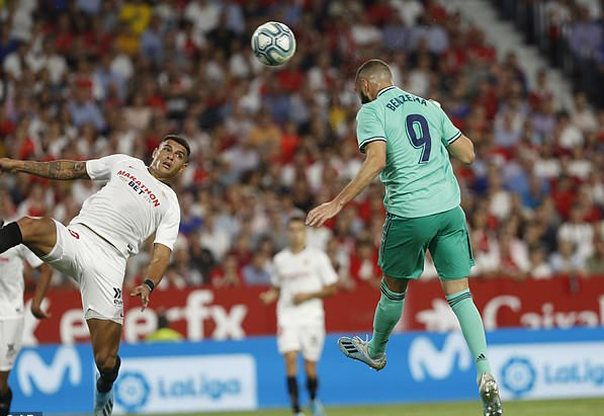 Benzema tỏa sáng, Real thắng sít sao Sevilla