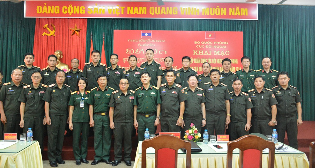 Tập huấn công tác đối ngoại quốc phòng cho cán bộ quân đội Lào