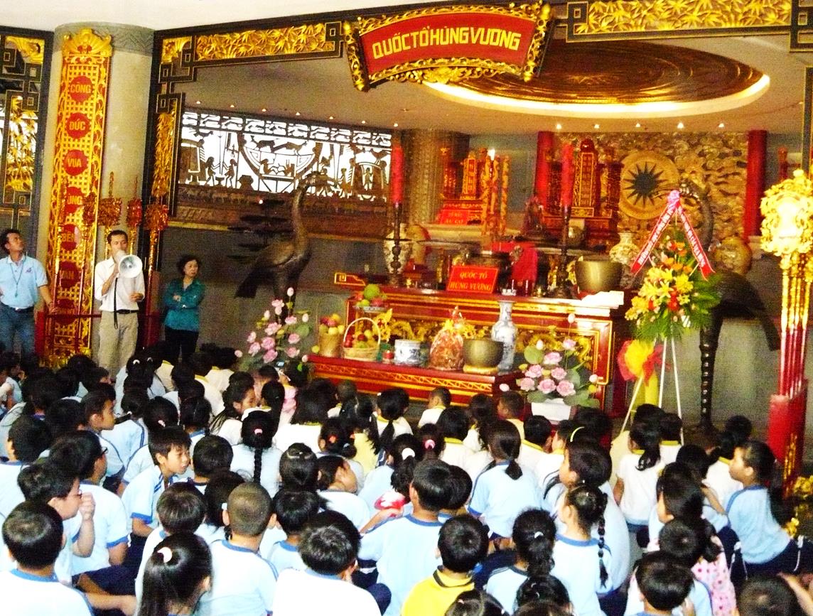 Để học sinh ham học sử