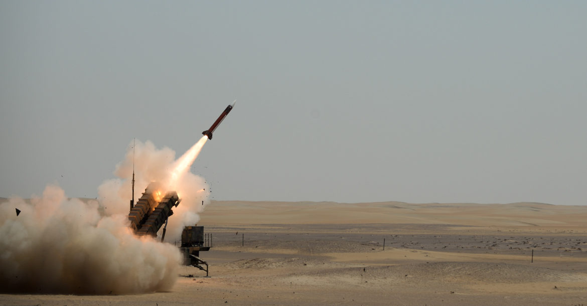 Tại sao Saudi Arabia bị động trước các đợt tấn công bằng UAV từ Yemen?