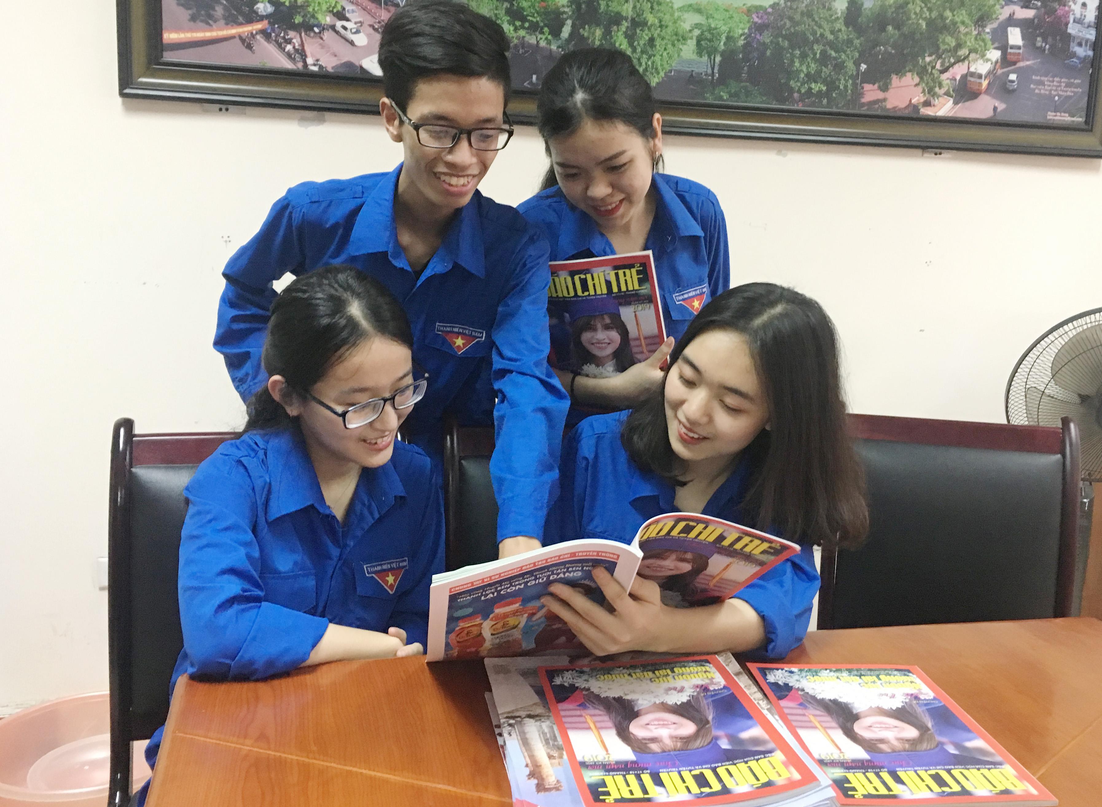 Ấn phẩm “rèn nghề” cho sinh viên báo chí