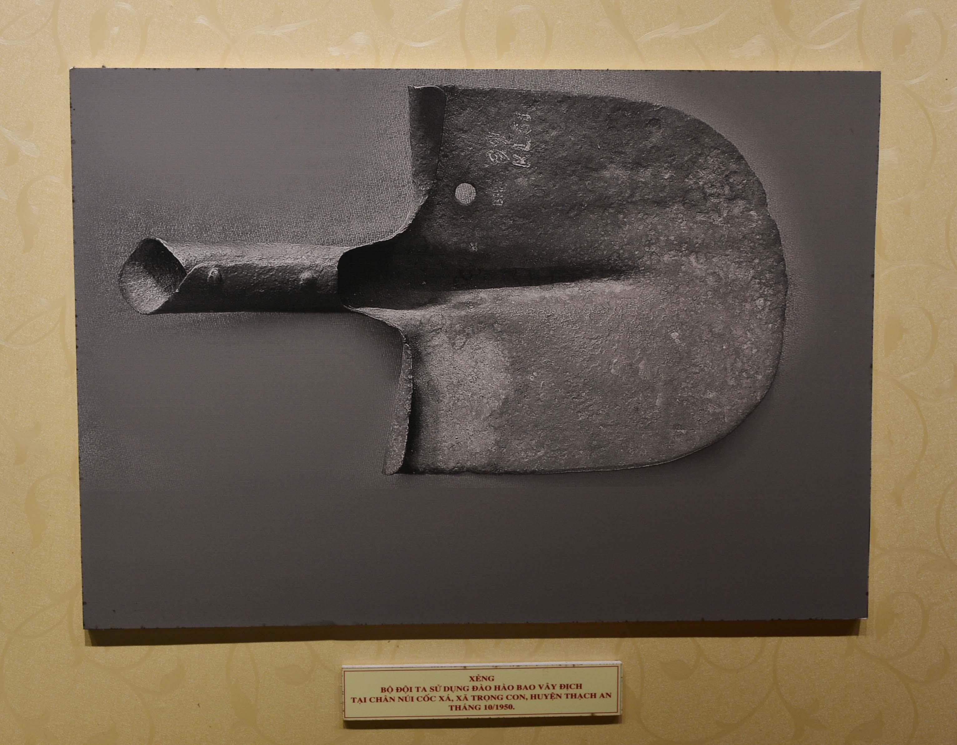 Xẻng đào hào chiến đấu ở núi Cốc Xá