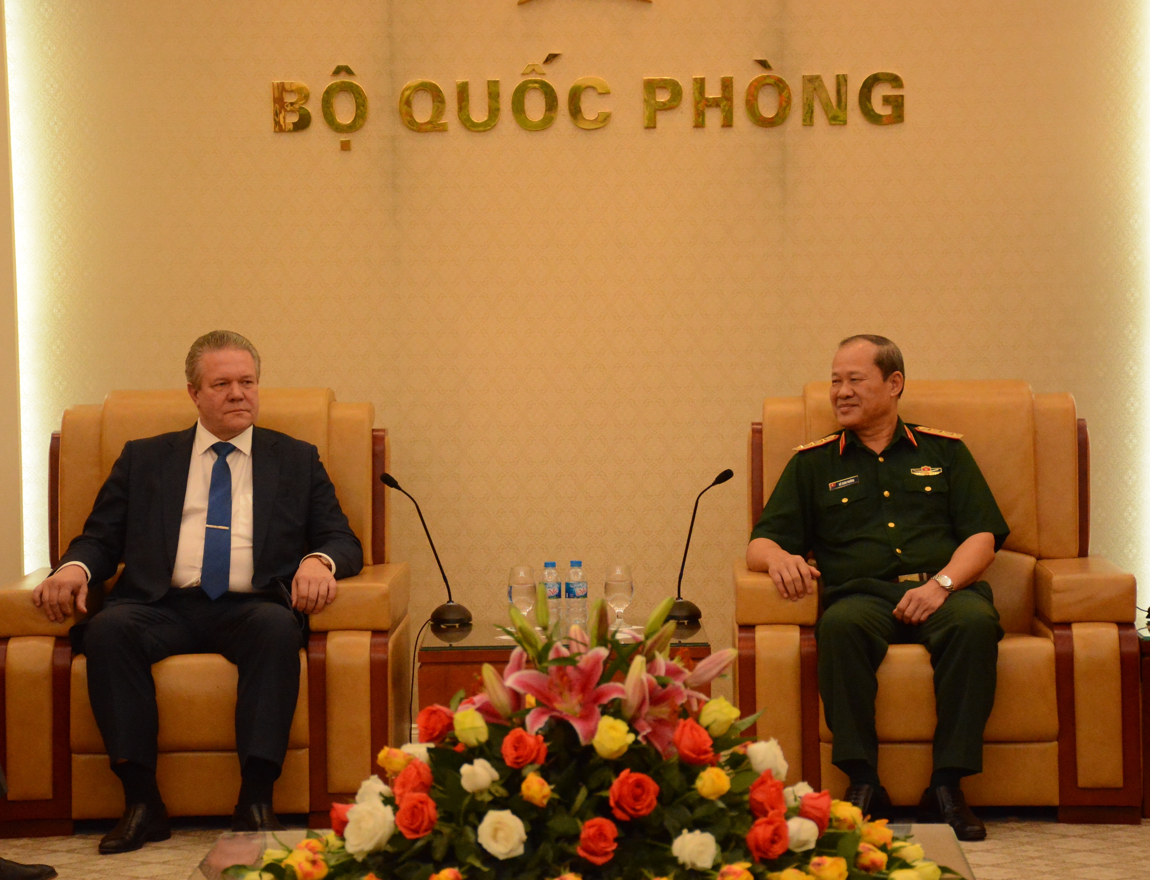 Thúc đẩy quan hệ hợp tác quốc phòng giữa Việt Nam và LB Nga