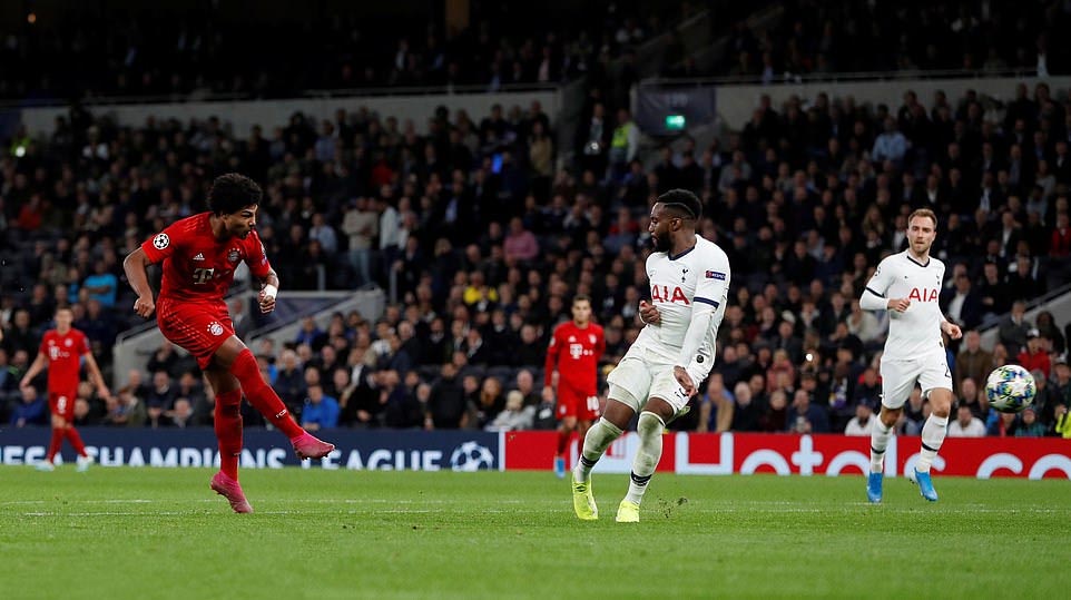 Juventus đánh bại Leverkusen, Bayern vùi dập Tottenham