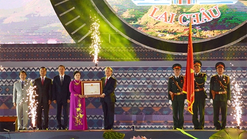 Tỉnh Lai Châu đón nhận Huân chương Độc lập hạng Nhất lần thứ hai

