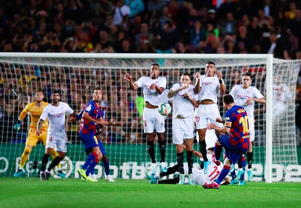 Vòng 8 La Liga: Messi lần đầu ghi bàn, Barca thắng dễ Sevilla