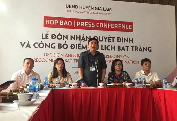 Công bố điểm du lịch Bát Tràng