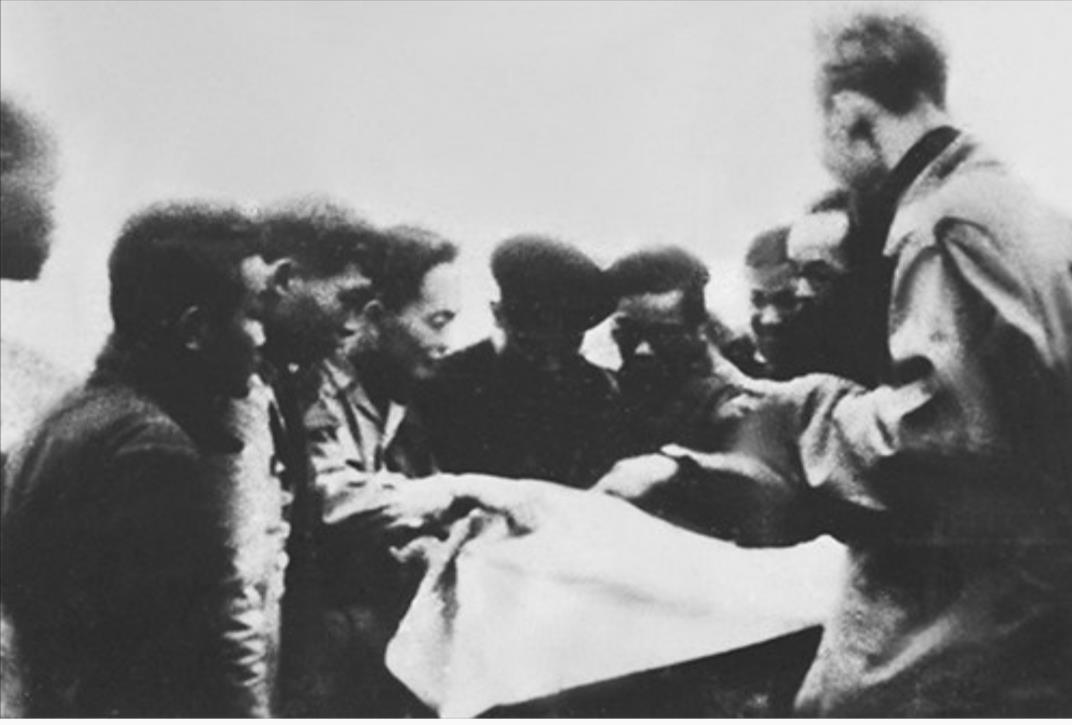  Chủ động lựa chọn loại hình và thời cơ mở chiến dịch

