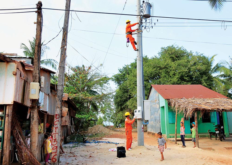 Hiện thực khát vọng đưa điện thắp sáng mọi miền Tổ quốc