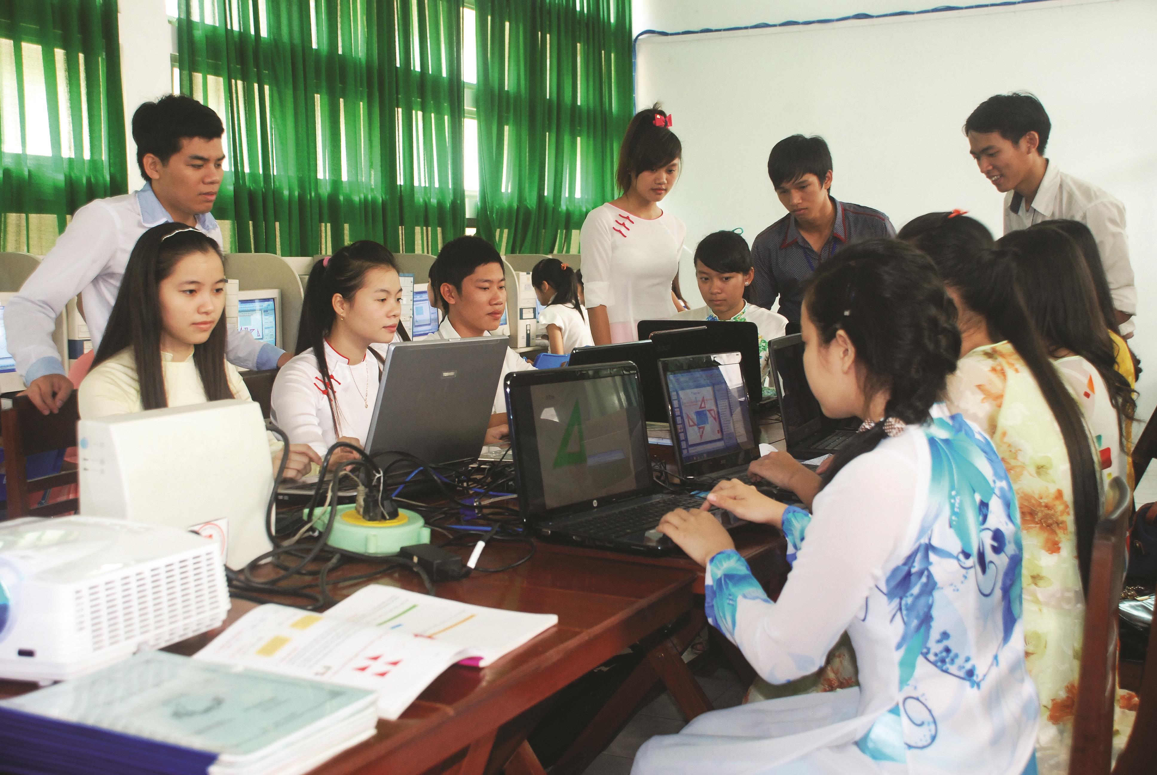 Chủ động chuẩn bị đội ngũ giáo viên

