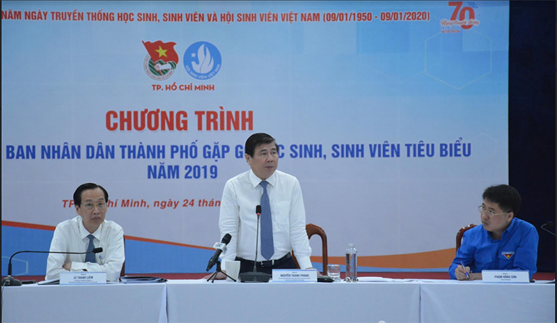 Thường trực UBND TP Hồ Chí Minh gặp gỡ học sinh, sinh viên tiêu biểu năm 2019

