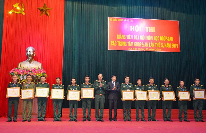Bế mạc Hội thi giảng viên dạy giỏi môn học Giáo dục quốc phòng và an ninh lần thứ 5