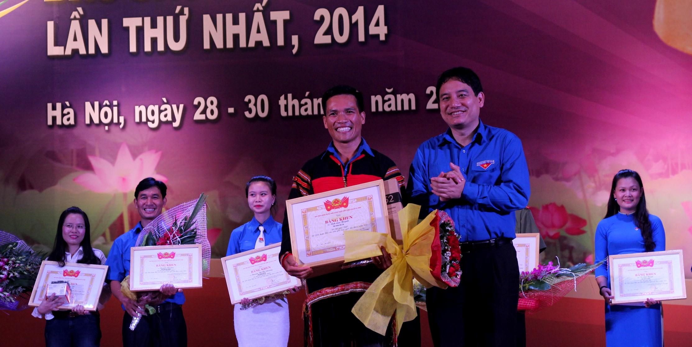 Tiếp bước con đường của cha

