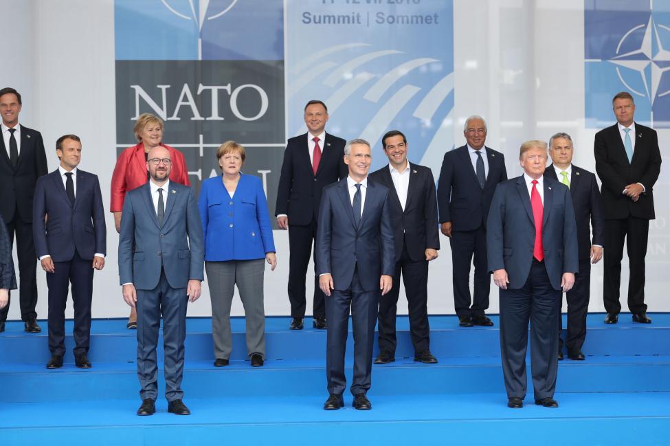 Tổng thống Pháp khiến NATO “dậy sóng”

