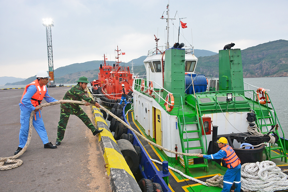 NỖ LỰC GIẢM THIỆT HẠI DO MƯA BÃO 