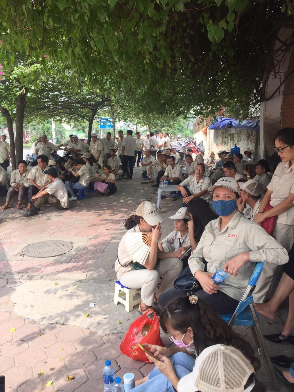 Trong cái lý cần có cái tình