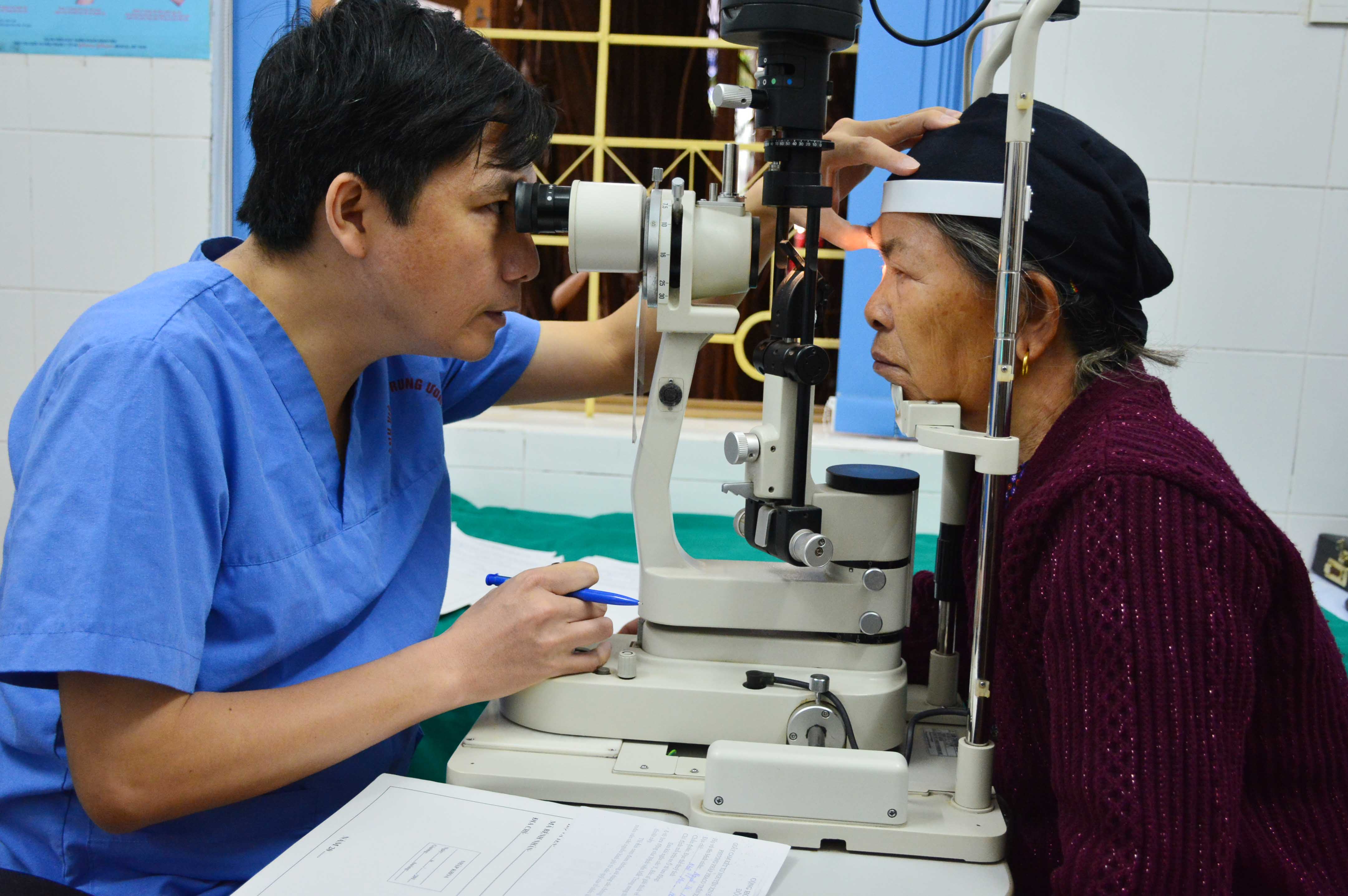 Tuyên Quang hơn 600 người cao tuổi được thay thủy tinh thể miễn phí