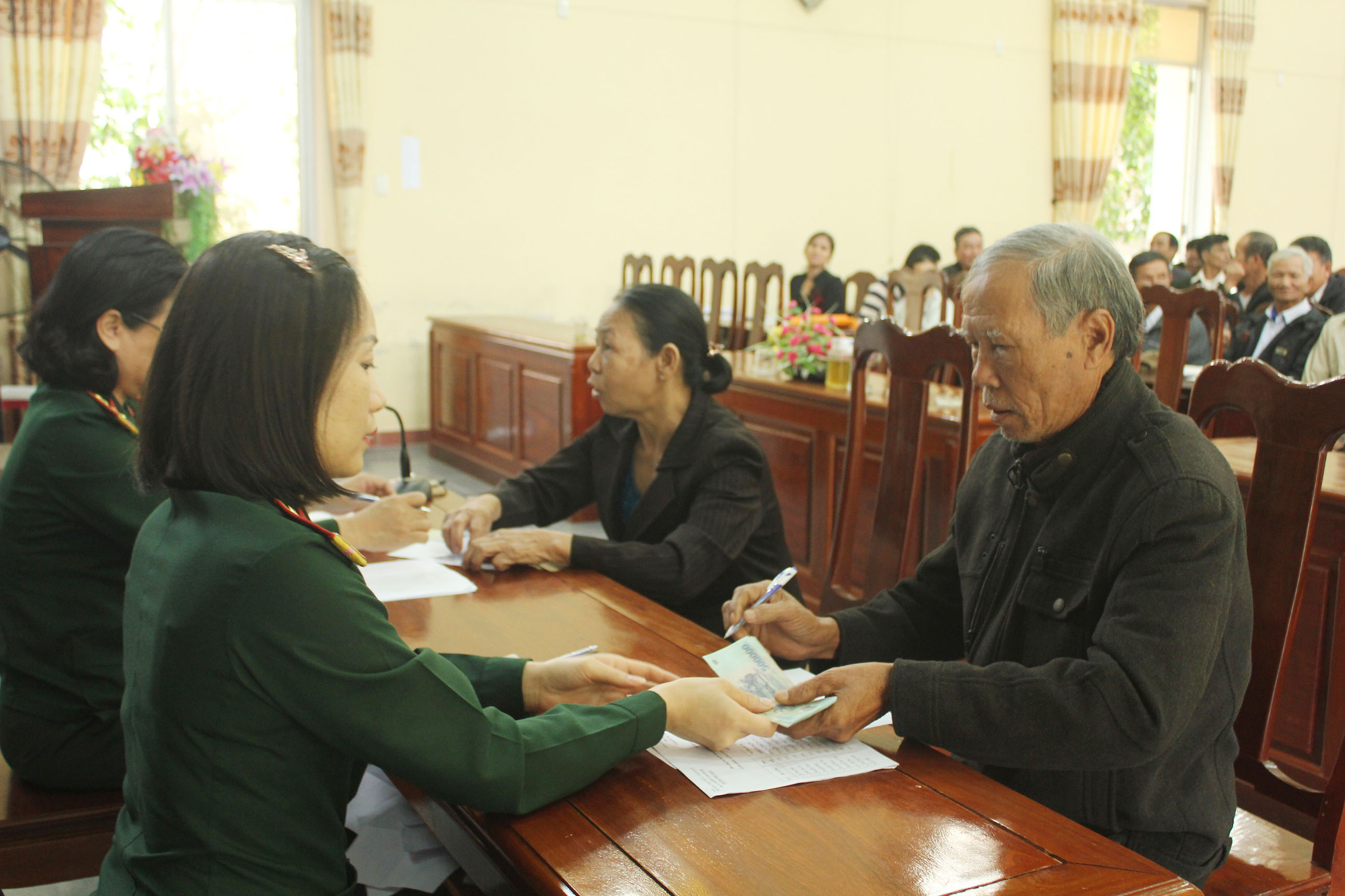 Tỉnh Thừa Thiên-Huế: Chi trả trợ cấp theo Quyết định 49 của Thủ tướng Chính phủ

