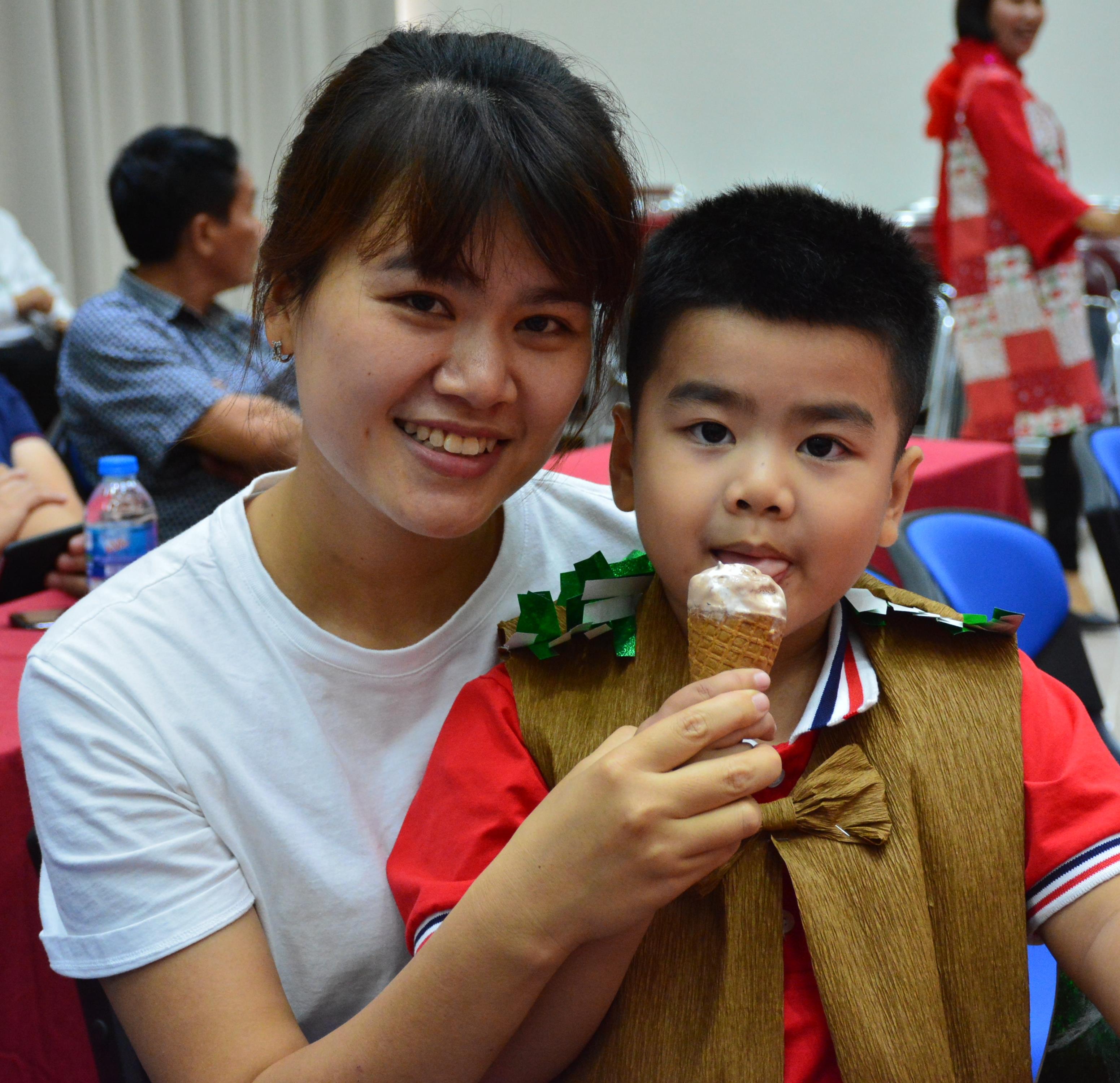 Con thích làm người mẫu