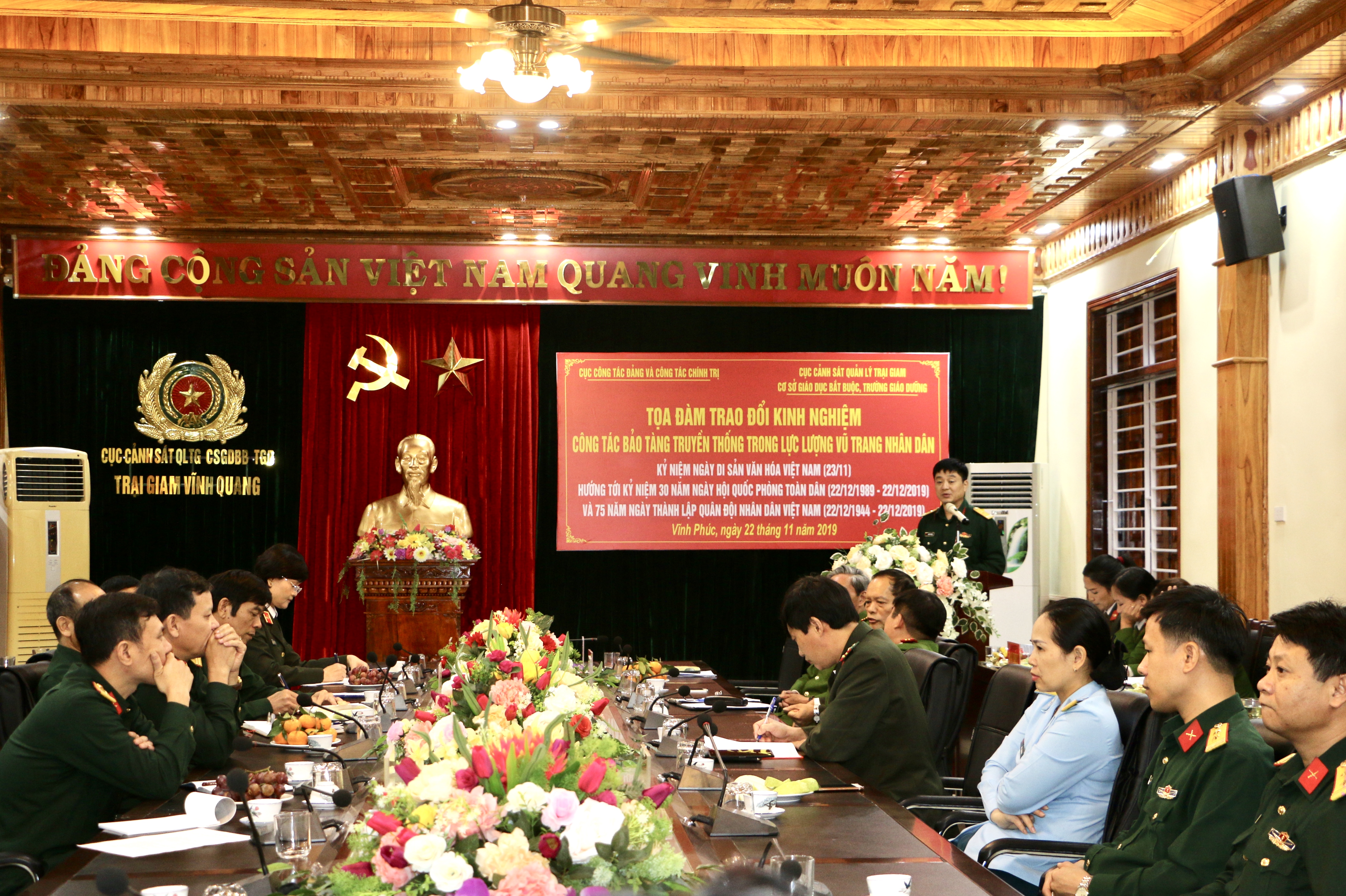 Trao đổi kinh nghiệm công tác bảo tàng truyền thống lực lượng vũ trang nhân dân
