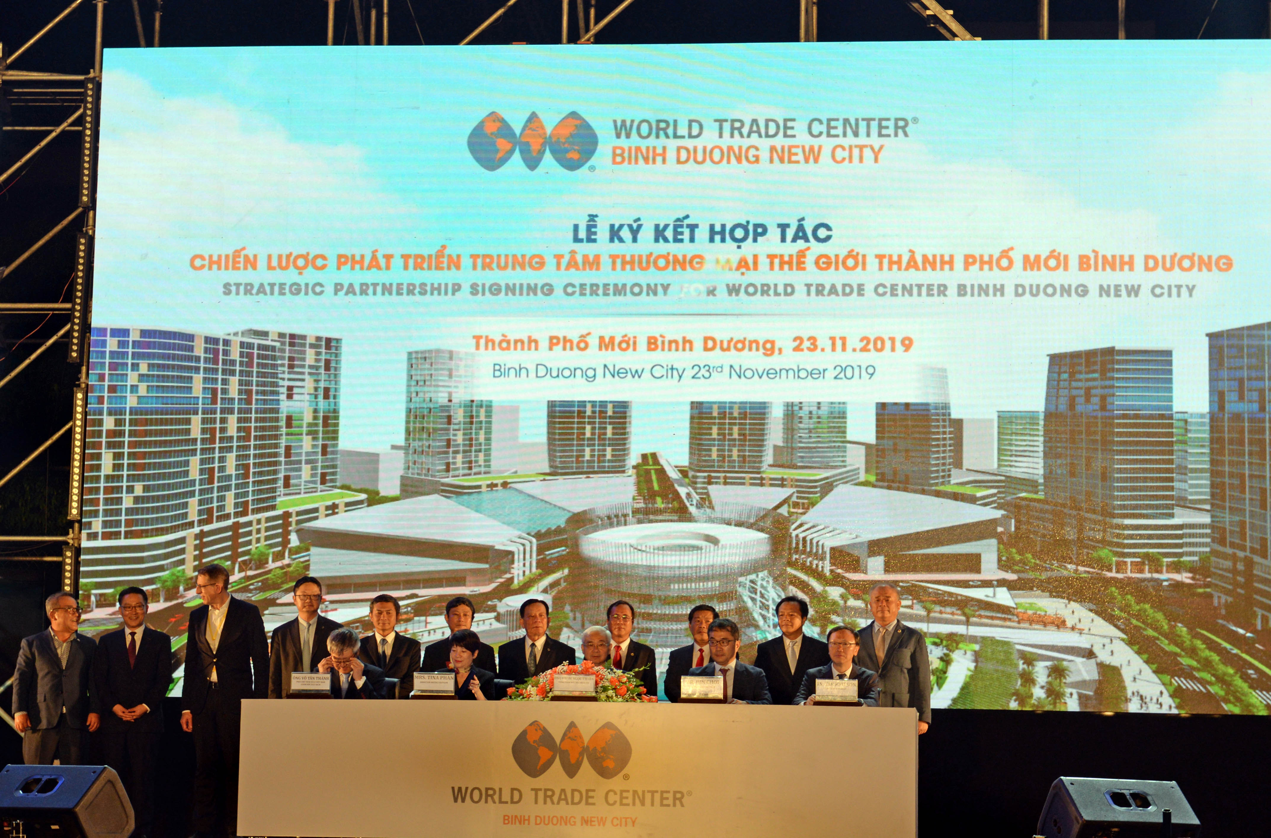 Ký kết hợp tác chiến lược phát triển Trung tâm thương mại thế giới thành phố mới Bình Dương