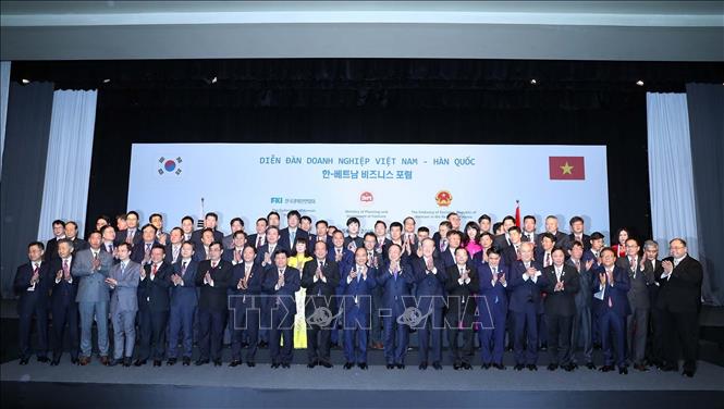 Thủ tướng Nguyễn Xuân Phúc dự Diễn đàn Doanh nghiệp Việt Nam-Hàn Quốc