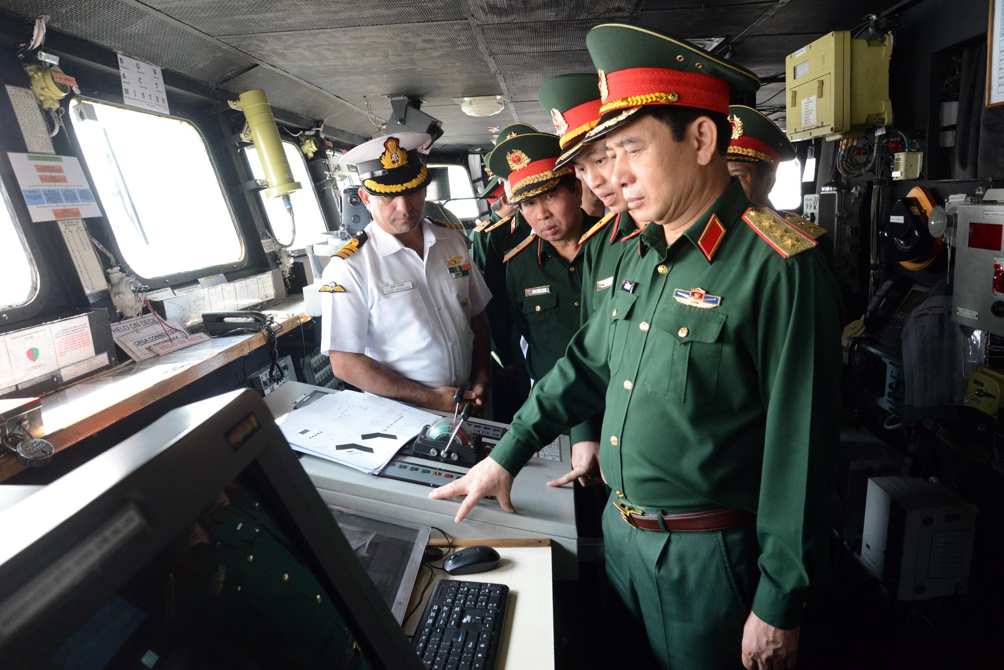 Một số hình ảnh hoạt động của Thượng tướng Phan Văn Giang trong chuyến thăm chính thức Cộng hòa Ấn Độ