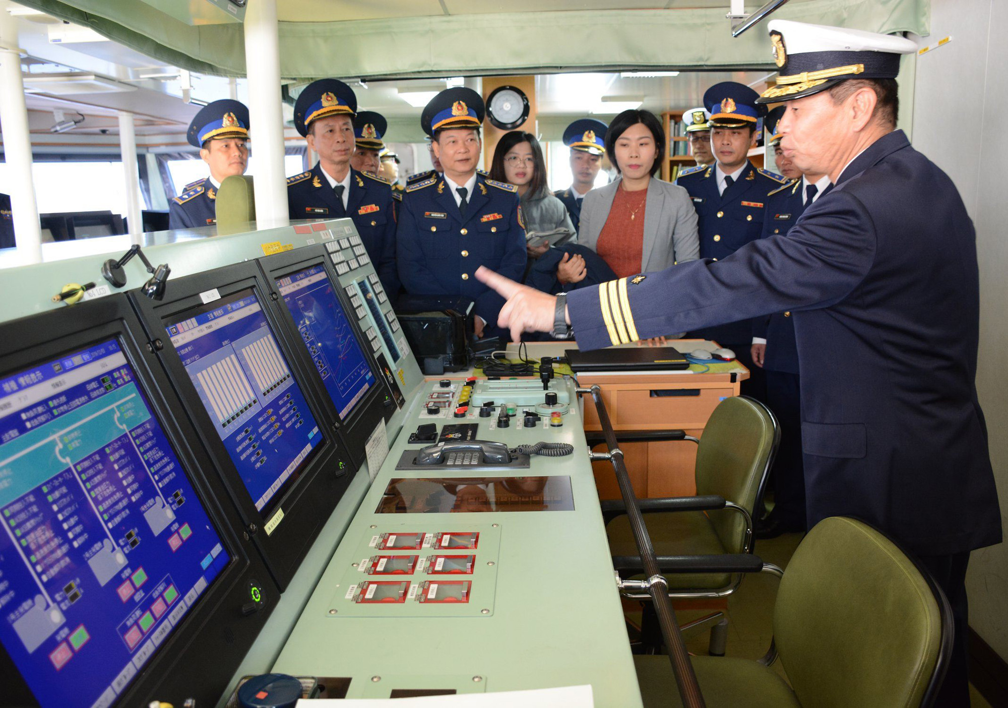 Tàu CSB 8002 hiện đại và tiện nghi