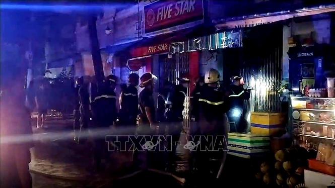 Thành phố Hồ Chí Minh: Cháy nhà trong đêm làm 3 người thiệt mạng