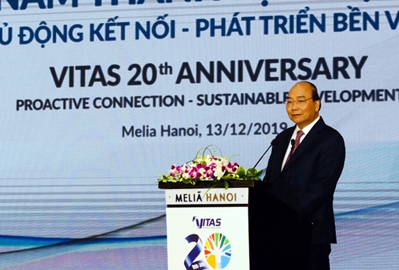 Thủ tướng Nguyễn Xuân Phúc: Đến năm 2030, phấn đấu kim ngạch xuất khẩu dệt may đạt 100 tỷ USD



