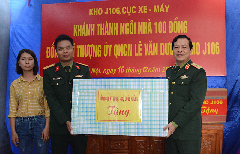Cục Xe-Máy khánh thành và bàn giao “Nhà tình nghĩa”, “Ngôi nhà 100 đồng” tặng quân nhân có hoàn cảnh khó khăn