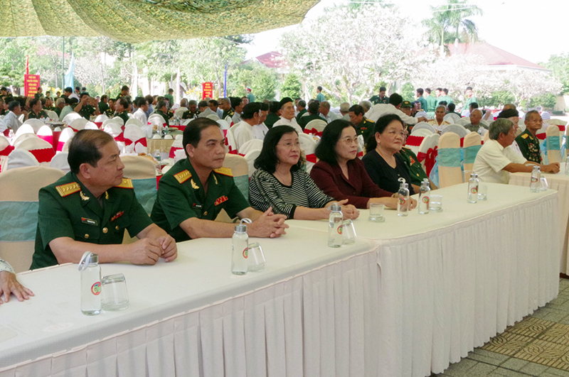 Bộ CHQS tỉnh Tây Ninh họp mặt kỷ niệm 75 năm Ngày thành lập Quân đội nhân dân
