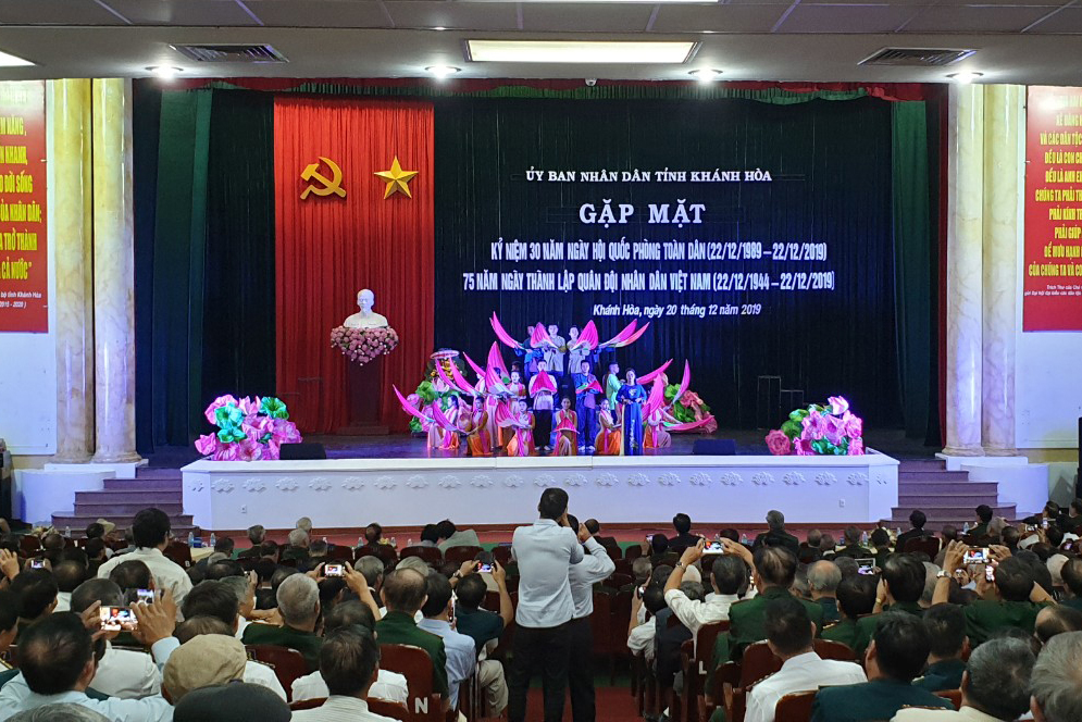 Khánh Hòa: Gần 1.400 đại biểu gặp mặt kỷ niệm 75 năm Ngày thành lập Quân đội Nhân dân Việt Nam

