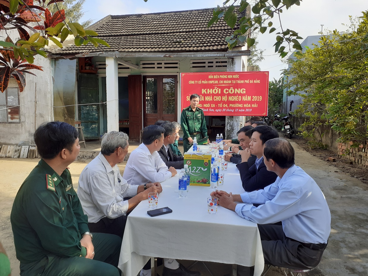 Đồn Biên phòng Non Nước sửa chữa nhà cho các hộ nghèo

