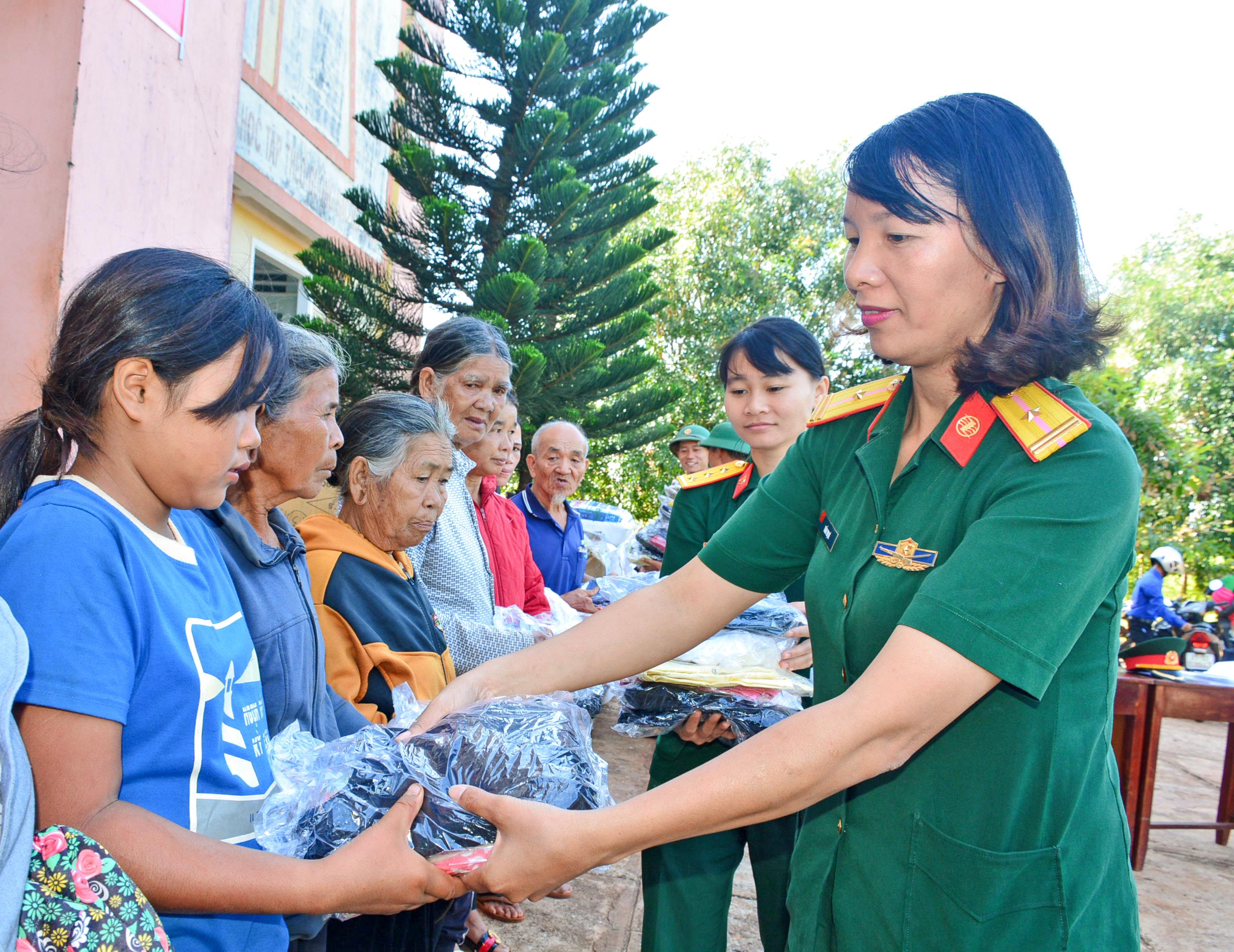 Tâm huyết xây dựng các mô hình hoạt động thiết thực  