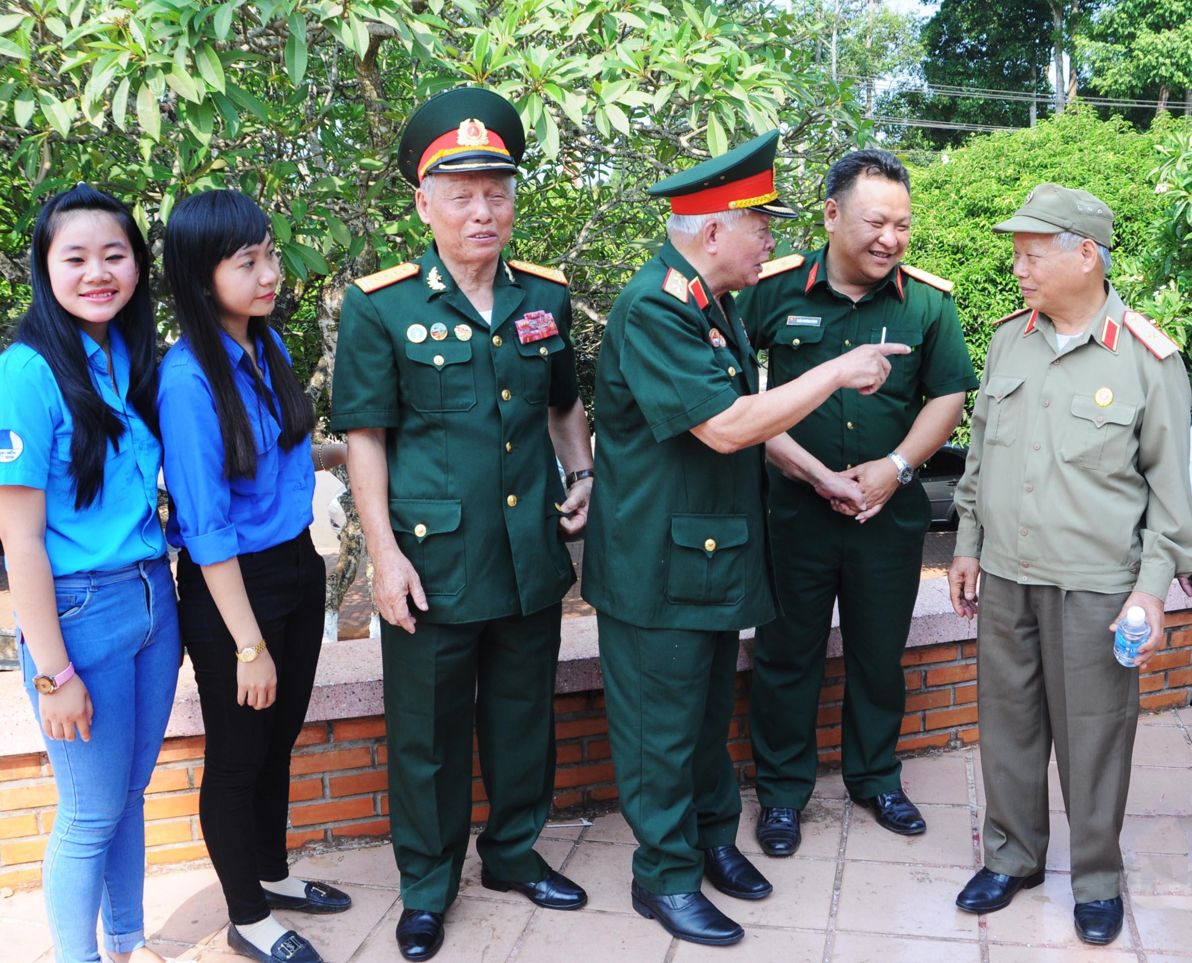 “Làm tư tưởng” phải thiết thực, có tâm