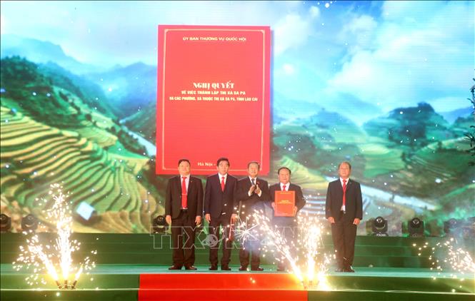 Lào Cai: Công bố Nghị quyết thành lập thị xã Sa Pa