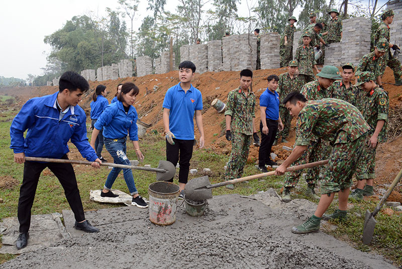 Đồng lòng, góp sức vì nhiệm vụ chung


