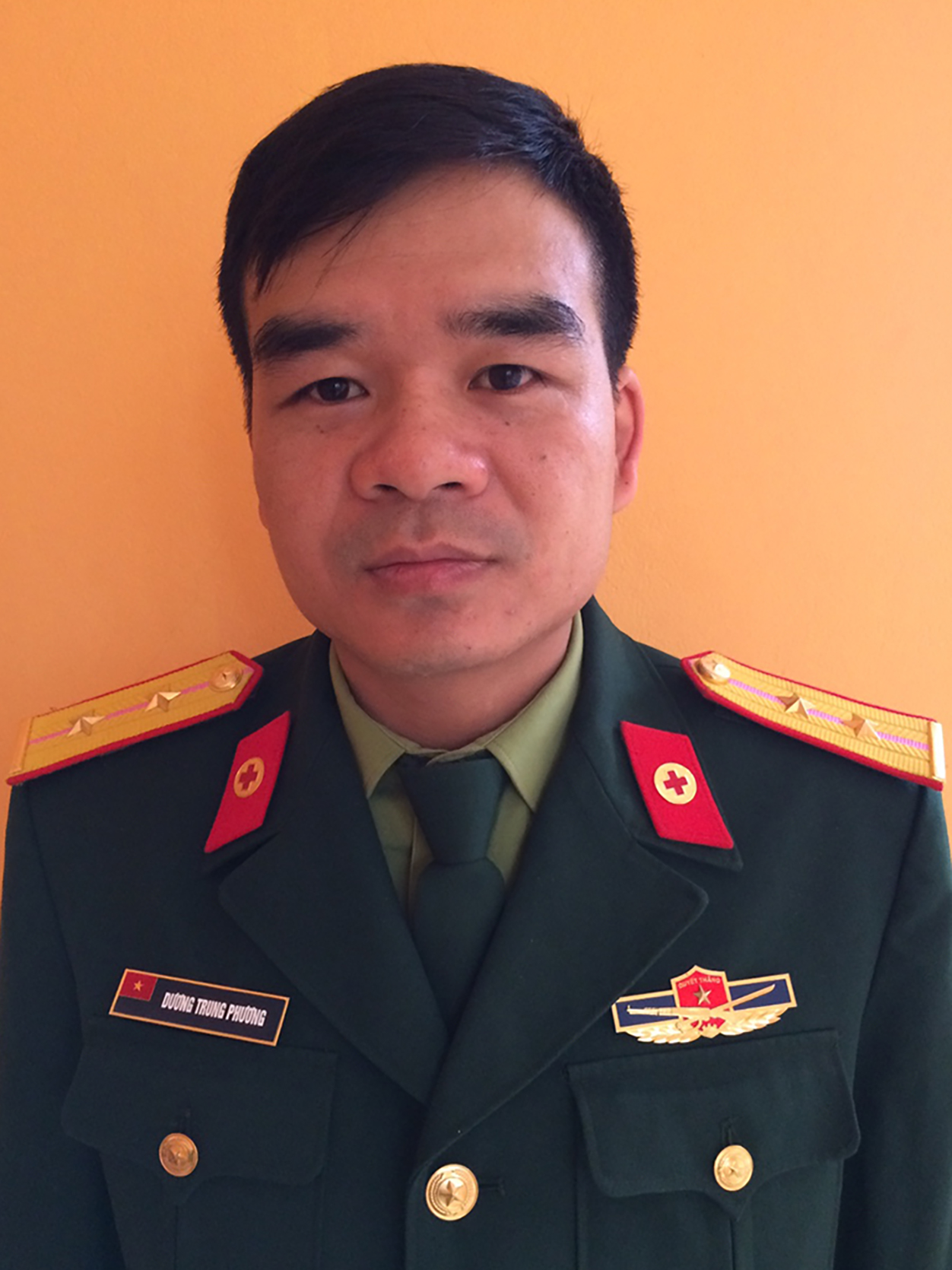 Quân nhân nhặt được của rơi, trả người đánh mất