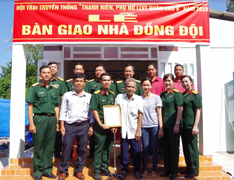 Tặng nhà đồng đội cho quân nhân có hoàn cảnh khó khăn tại Sóc Trăng

