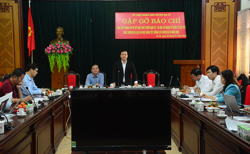 Tổ chức rước kiệu tại Lễ hội Tản Viên Sơn Thánh năm 2020