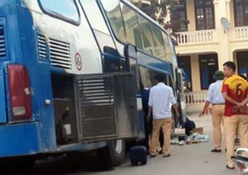 Nghệ An: Bắt giữ gần 1 tấn pháo và hàng lậu

