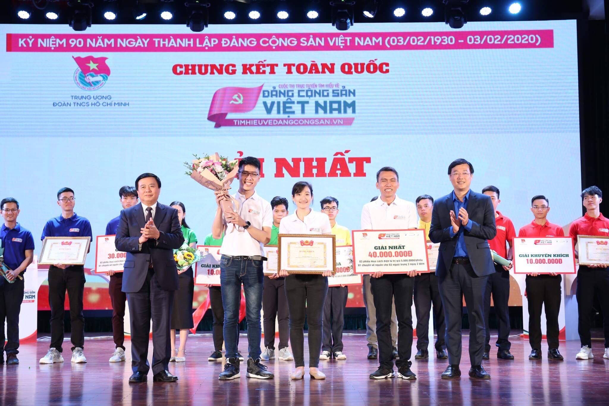 Đội Tình nguyện trẻ giành giải Nhất cuộc thi tìm hiểu về Đảng Cộng sản Việt Nam