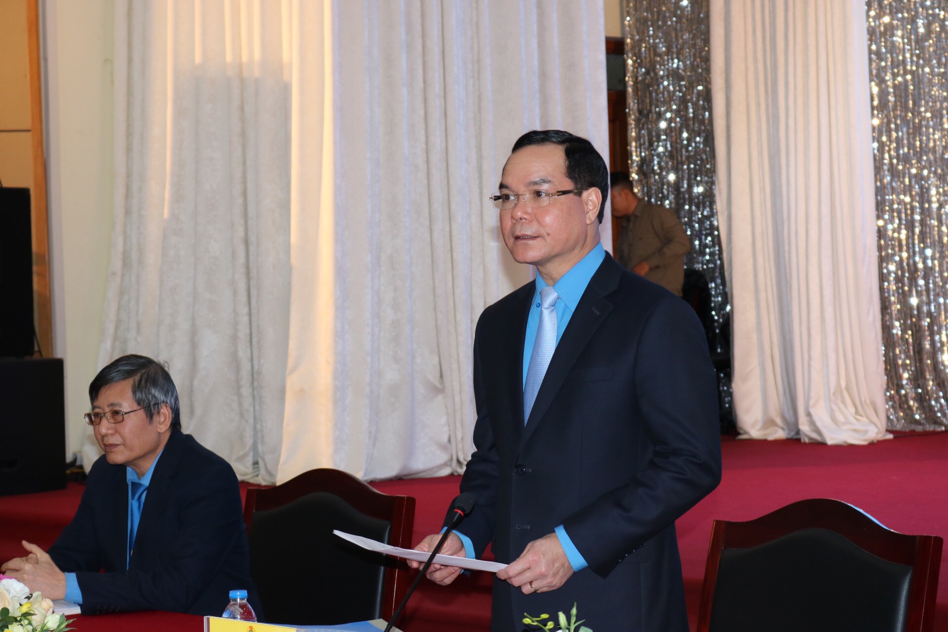 Chia sẻ kinh nghiệm phát triển Đảng tại doanh nghiệp ngoài nhà nước