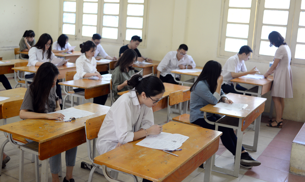 Có thể dừng quá trình chấm thi nếu thấy bất thường