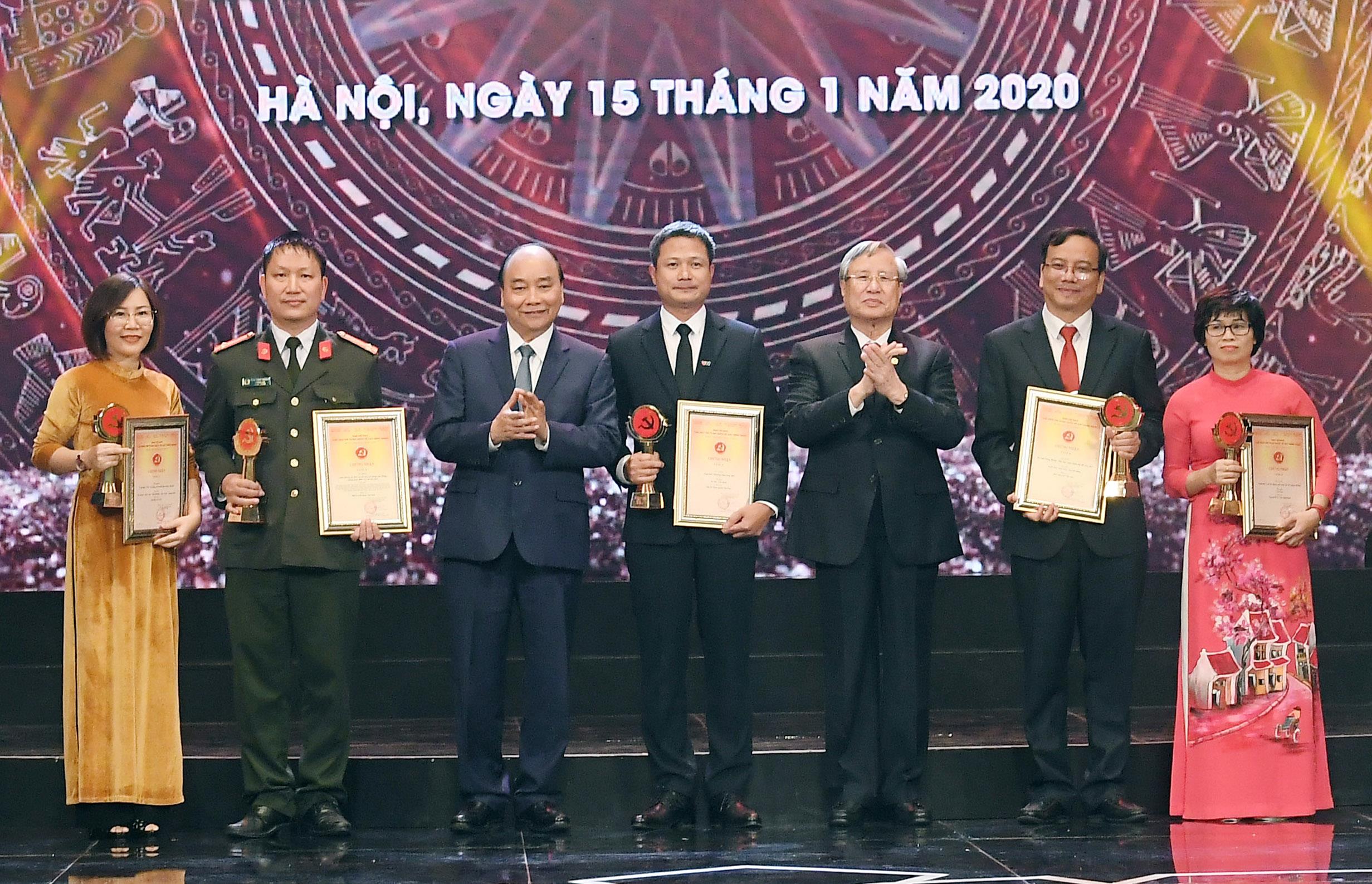 Tuyên truyền sâu rộng, sáng tạo, đầy tâm huyết xây dựng Đảng