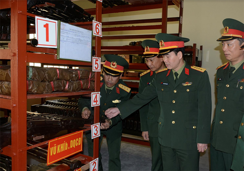 Đoàn công tác Bộ CHQS tỉnh Hải Dương kiểm tra tại Ban CHQS thành phố Chí Linh